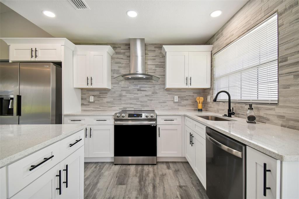 8976 Hernando Way Weeki Wachee, FL 34613 - Photo 23 of 82 Gallery Image 23