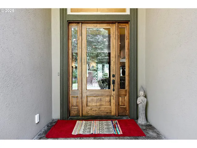 $1,490,000 | 1025 Echo Drive, Roseburg, OR 97470