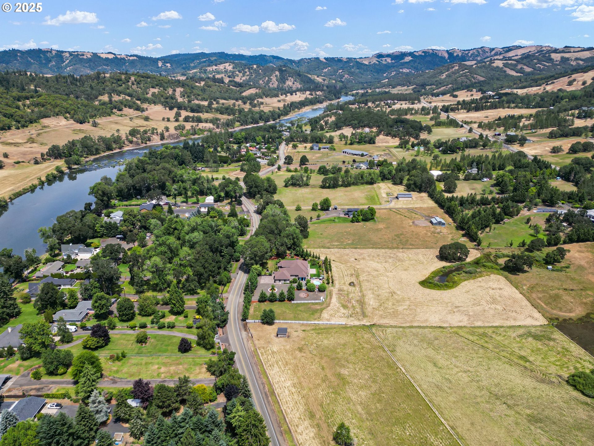 1025 Echo Drive Roseburg, OR 97470 - Photo 43 of 48
