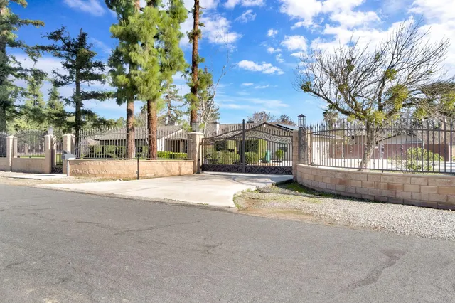 $1,295,000 | 4814 North Tisha Avenue, Fresno, CA 93723