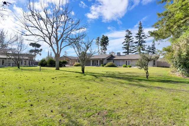 $1,295,000 | 4814 North Tisha Avenue, Fresno, CA 93723