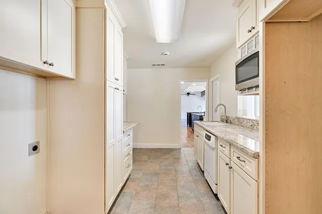 $1,295,000 | 4814 North Tisha Avenue, Fresno, CA 93723