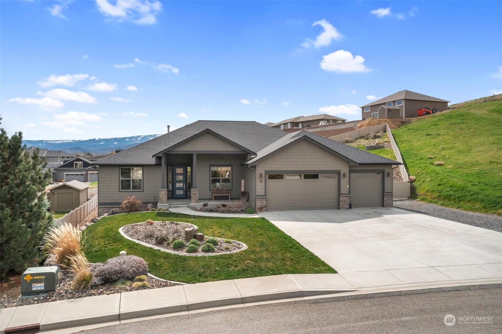 75 Sunny Meadows Loop Wenatchee, WA 98801 - Photo 1 of 40 Gallery Image 1
