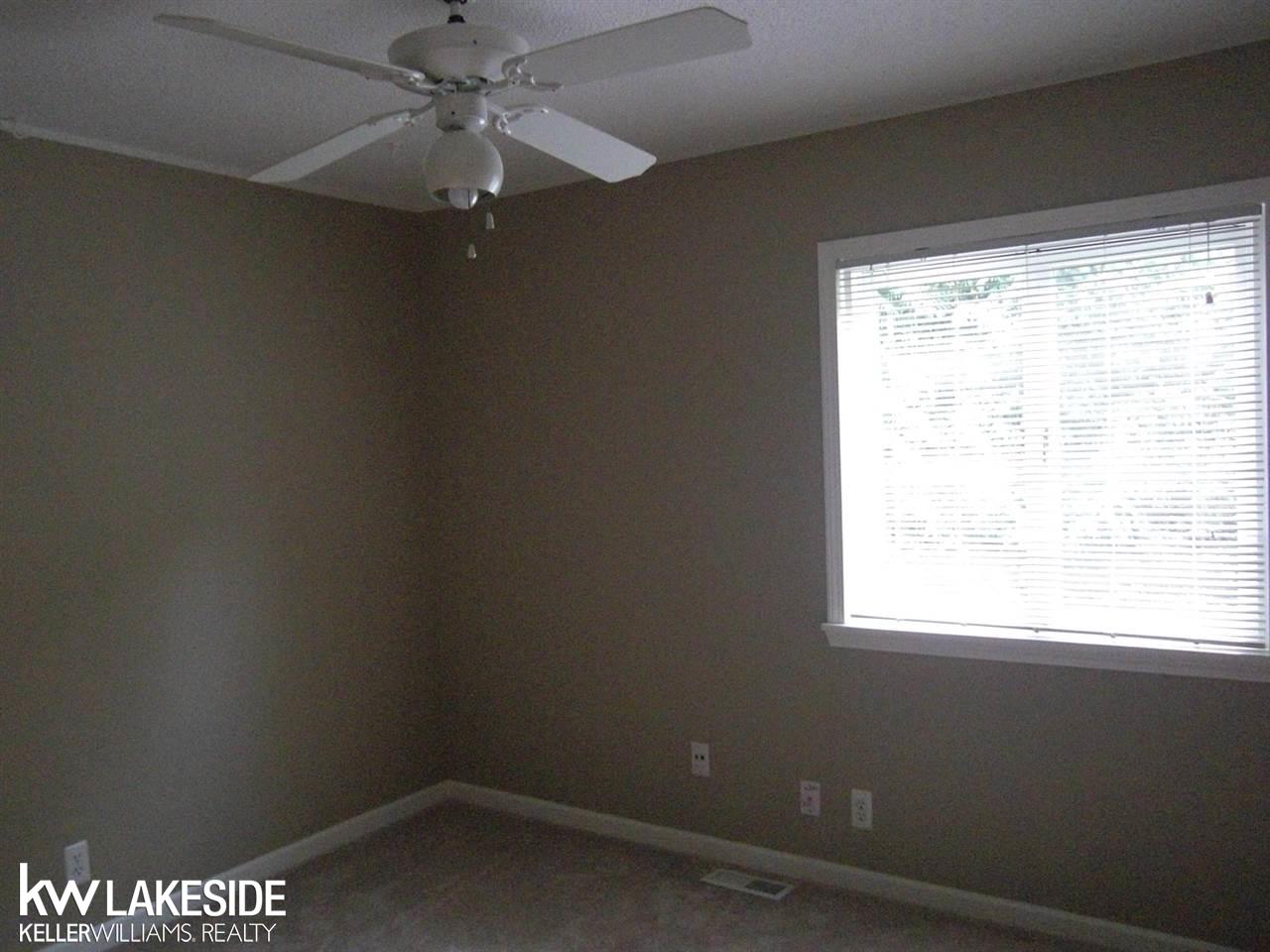 3214 Willet Avenue Rochester, MI 48309 - Photo 20 of 44 31330663-19.JPG