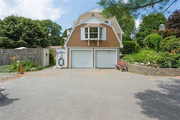 146 Whitehall Road Amesbury, MA 01913 - Photo 4 of 28 Gallery Image 4