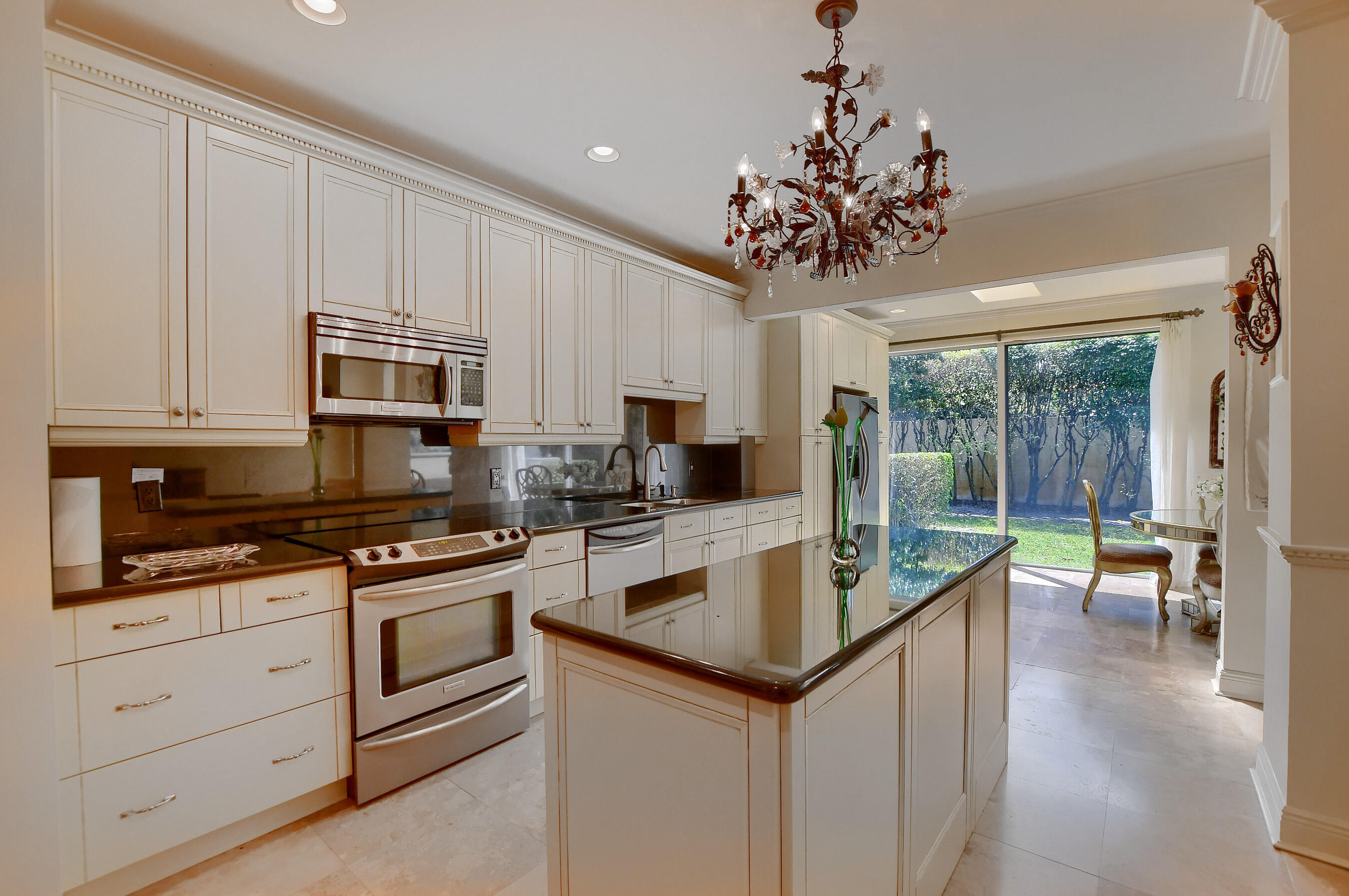 6744 Via Regina Boca Raton, FL 33433 - Photo 18 of 49 20_ebf_3323-hdr(5)