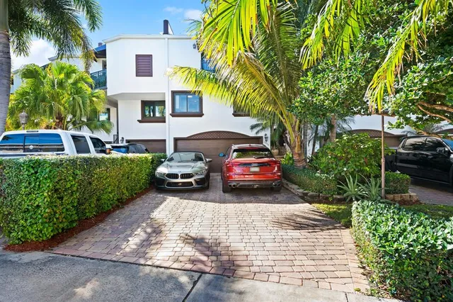 $1,349,000 | 3014 Northeast 49th Street, Unit 5, Fort Lauderdale, FL 33308