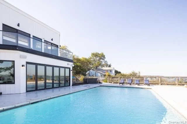 $40,000 | 57305 Route 48, Greenport, NY 11944