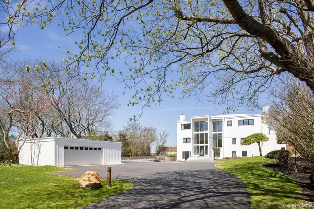 $40,000 | 57305 Route 48, Greenport, NY 11944