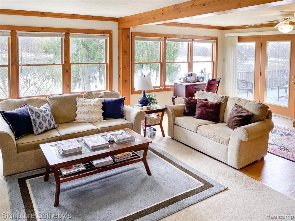 1556 Rochester Road Leonard, MI 48367 - Photo 22 of 51