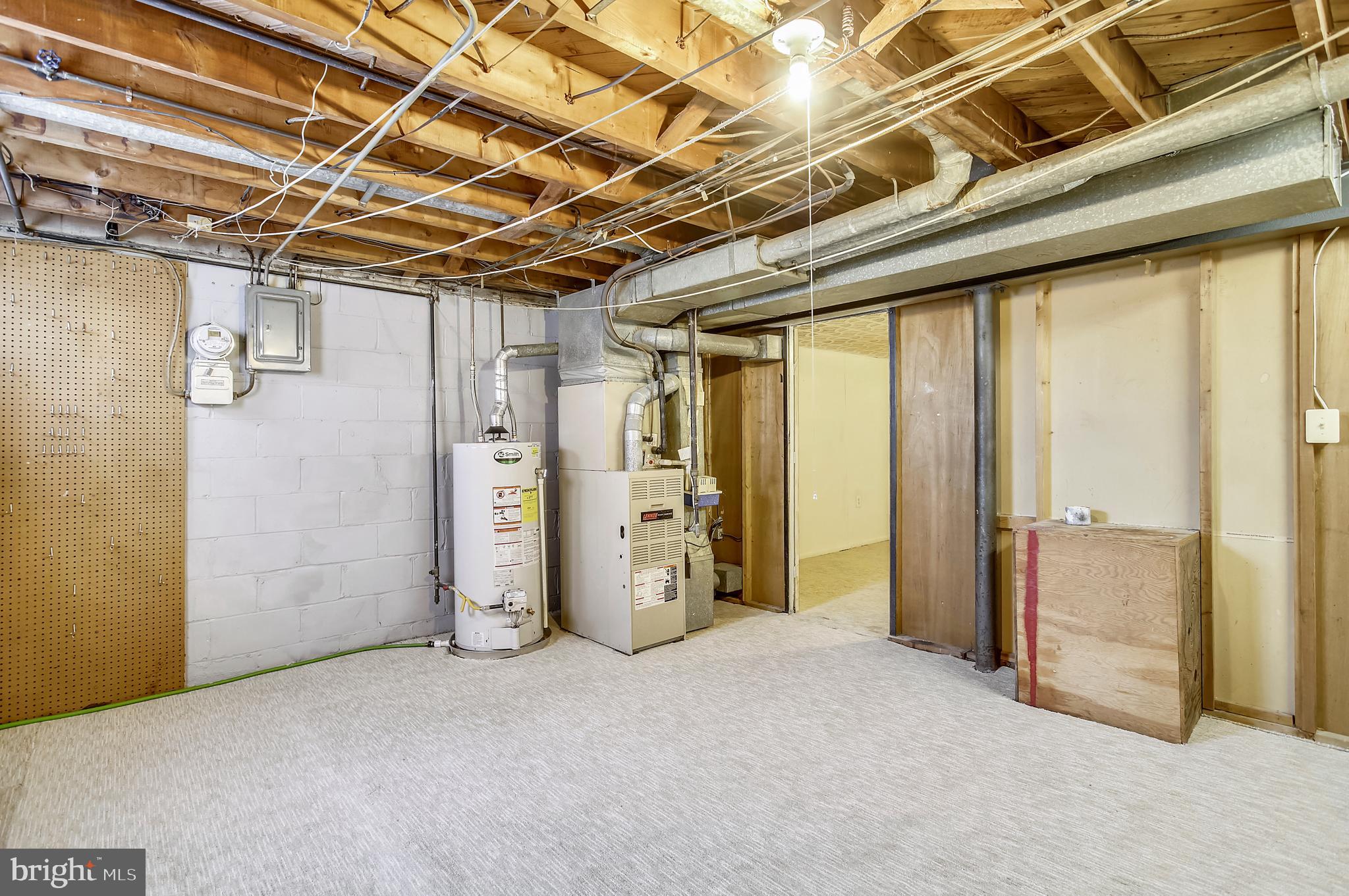 2019 Holborn Road Baltimore, MD 21222 - Photo 29 of 42 a view of an empty room