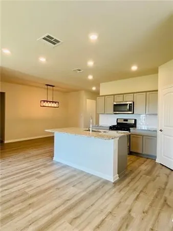 $2,400 | 712 Lakeshore Village Drive, Slidell, LA 70461