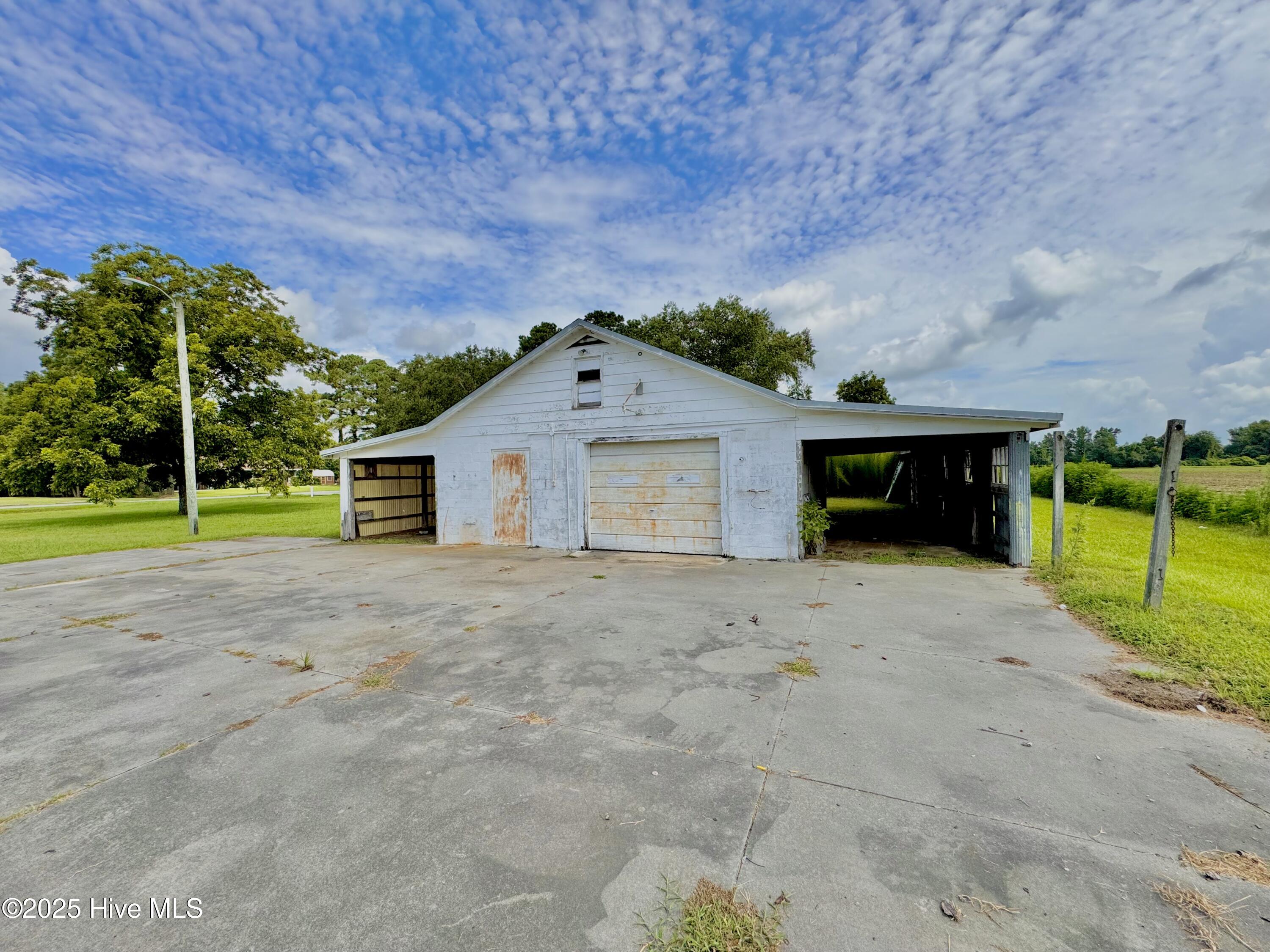 3199 Wallace Family Road Kinston, NC 28501 - Photo 38 of 39 IMG_4459