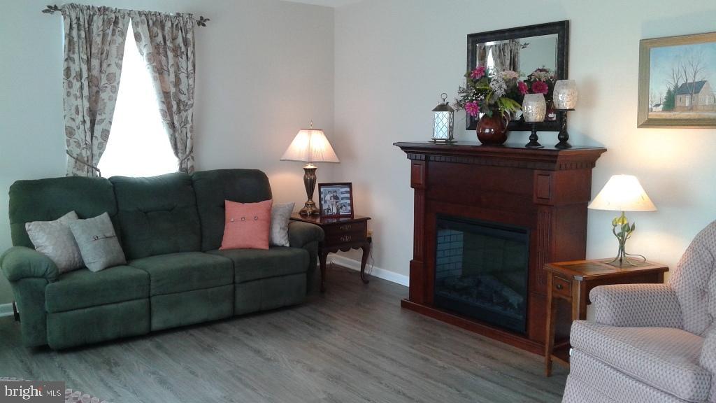 2848 Kissel Hill Road Lancaster, PA 17601 - Photo 3 of 15