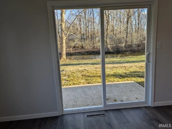 $214,900 | 57 EMS W32 Lane, North Webster, IN 46555