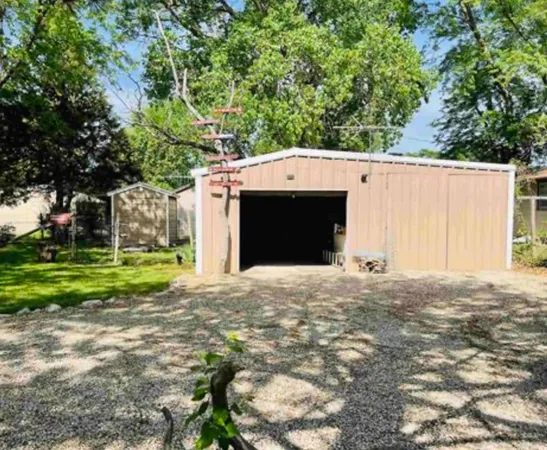 $130,000 | 2157 Schlotthauer, Marion, KS 66861