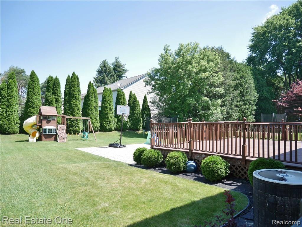 2592 Brilliance Rochester Hills, MI 48309 - Photo 3 of 28