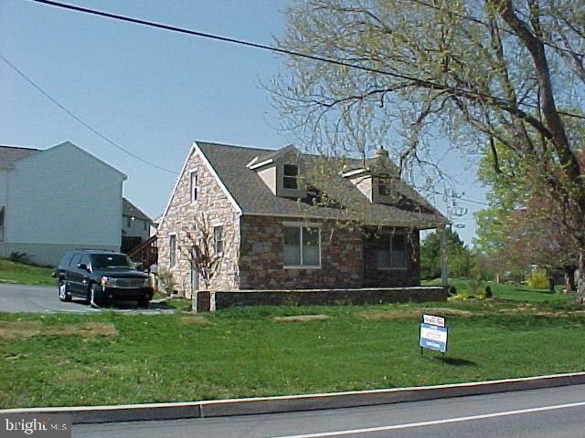 1919 Millport Road Lancaster, PA 17602 - Photo 1 of 6 Gallery Image 1