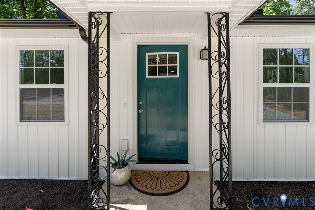 14501 Hopeful Church Road Bumpass, VA 23024 - Photo 6 of 33 a view of front door of house
