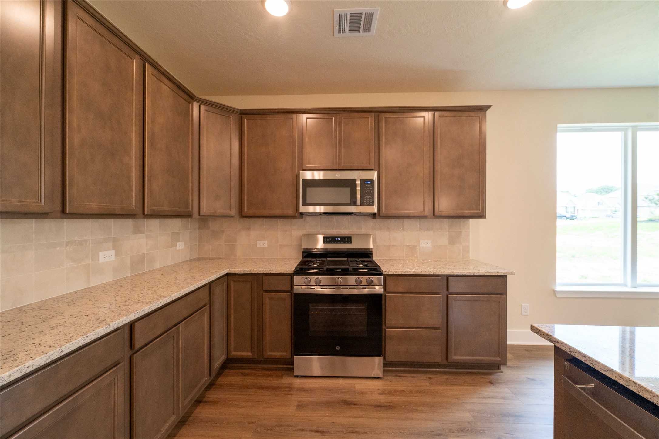 2067 Winepress Road Brenham, TX 77833 - Photo 10 of 31