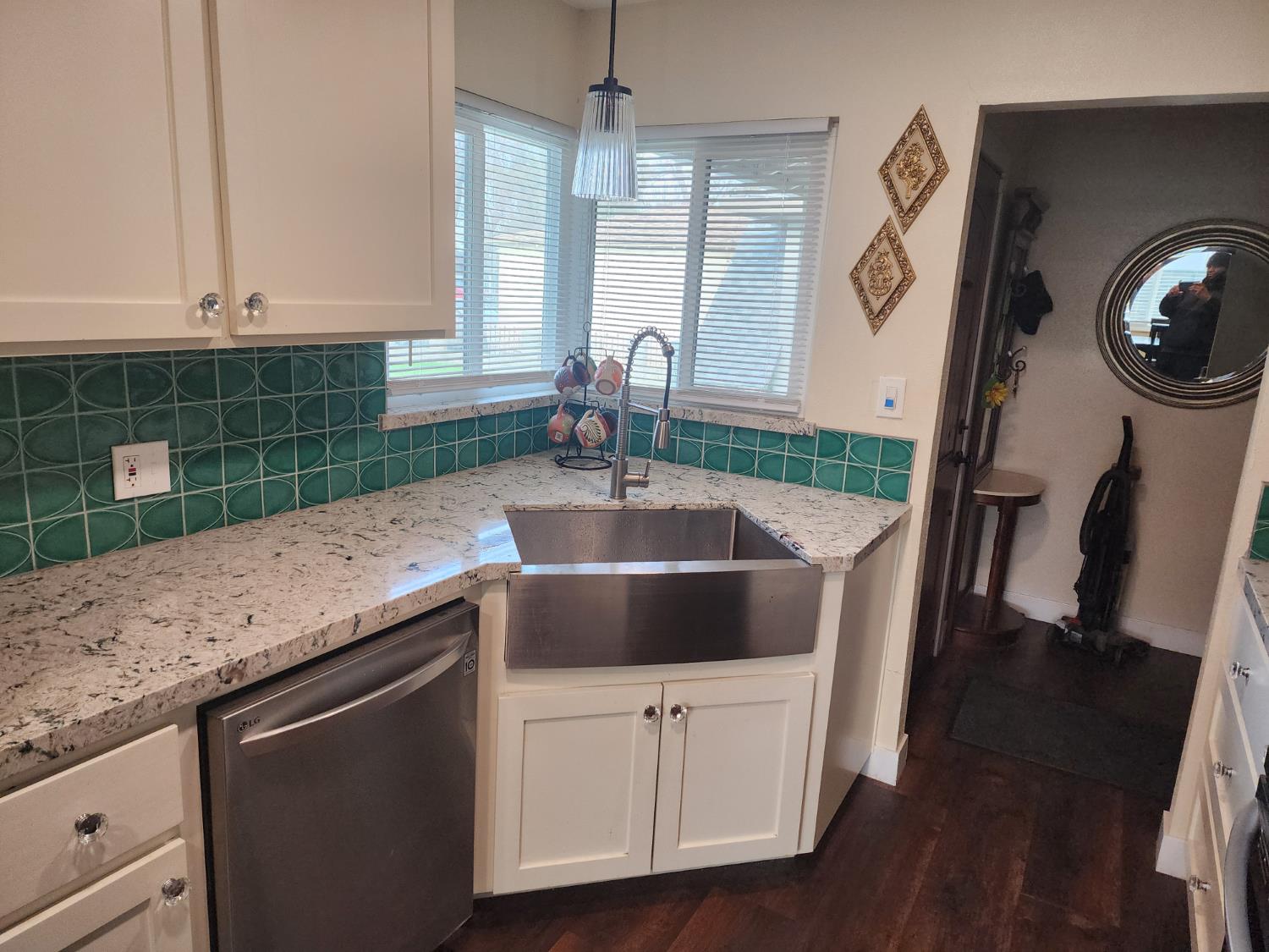 2006 Norman Way Modesto, CA 95350 - Photo 8 of 34