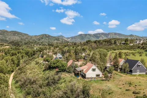 $1,395,000 | 404 Alpine Court, Steamboat Springs, CO 80487