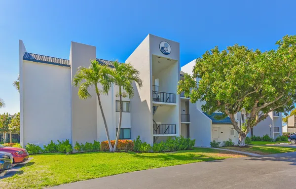 $340,000 | 1605 Highway 1, Unit V6106, Jupiter, FL 33477