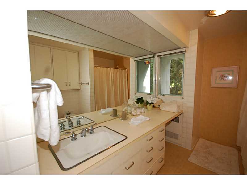 125 Peckham Road Little Compton, RI 02837 - Photo 21 of 22 Bathroom.