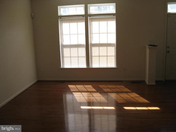 9308 Summit View Way, Unit 9308 Perry Hall, MD 21128 - Photo 9 of 30 Liv Rm