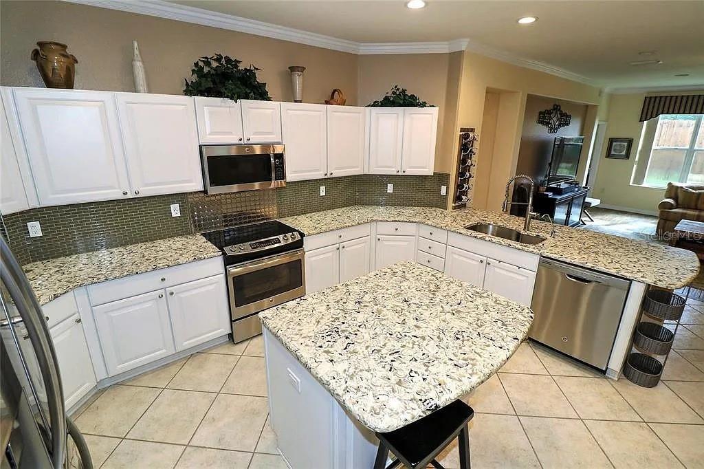 9255 Southeast 120th Loop Summerfield, FL 34491 - Photo 9 of 61