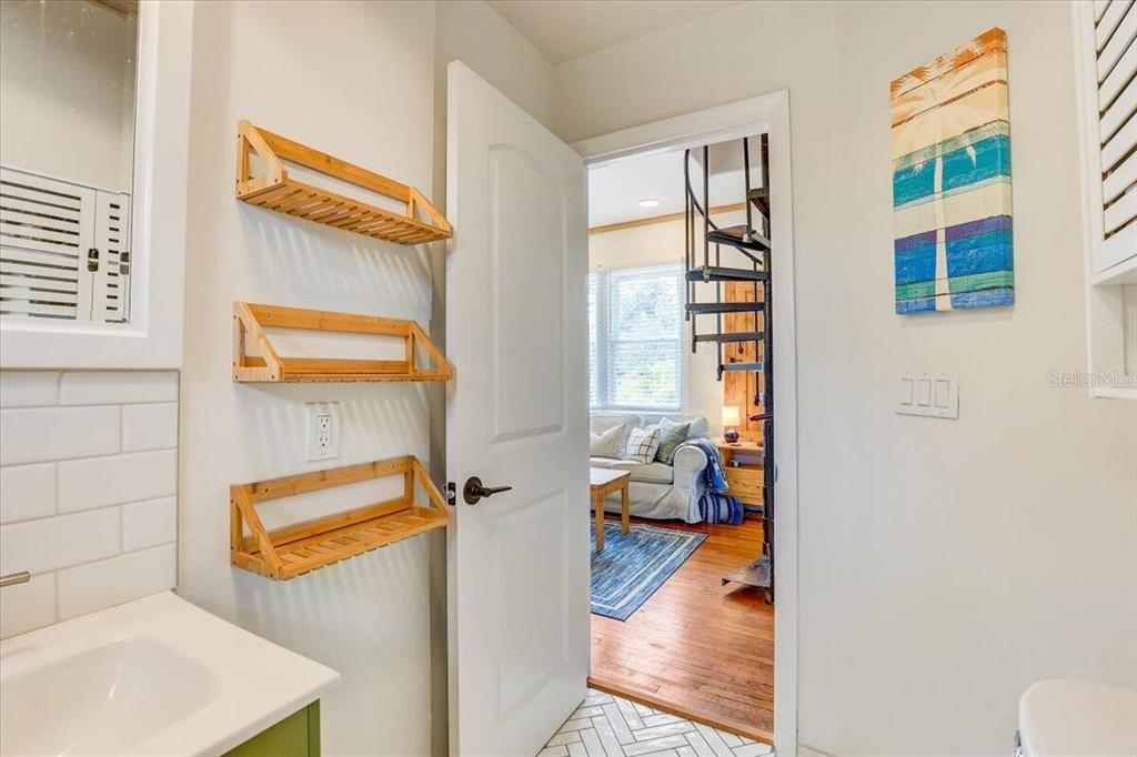 3219 West Hawthorne Road Tampa, FL 33611 - Photo 31 of 38 Gallery Image 31