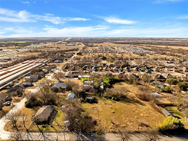 $450,000 | 701 Keaton Road, Sanger, TX 76266