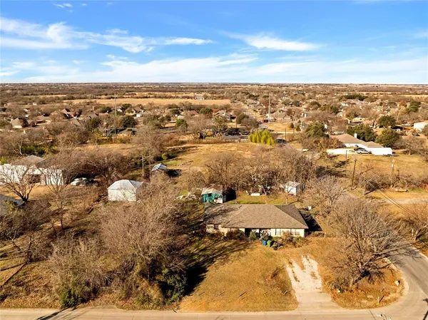 $400,000 | 701 Keaton Road, Sanger, TX 76266