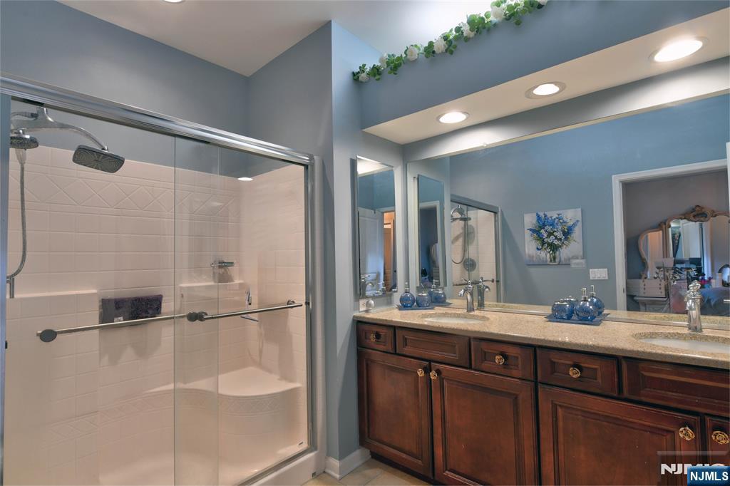 1113 Warren's Way, Unit 113 Wanaque, NJ 07465 - Photo 22 of 30