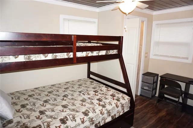 a view of utility room