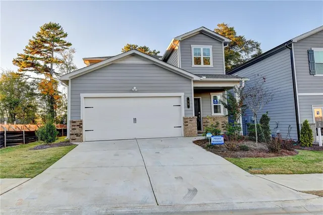 a view of house with a outdoor space