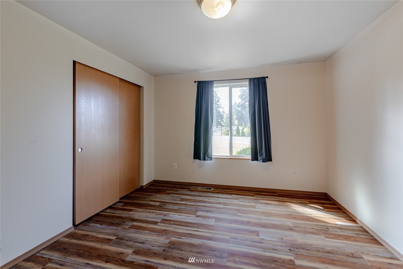 11318 Vail Road Southeast Yelm, WA 98597 - Photo 11 of 30 Gallery Image 11