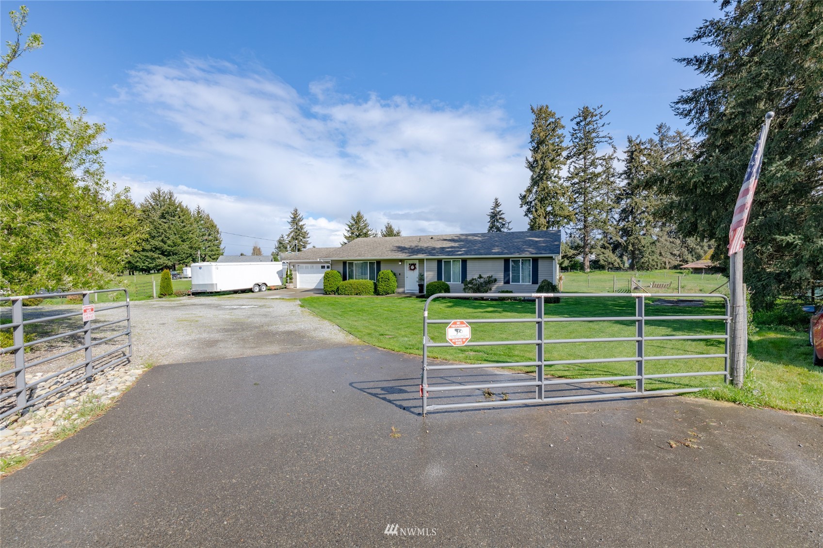 11318 Vail Road Southeast Yelm, WA 98597 - Photo 2 of 30 Gallery Image 2
