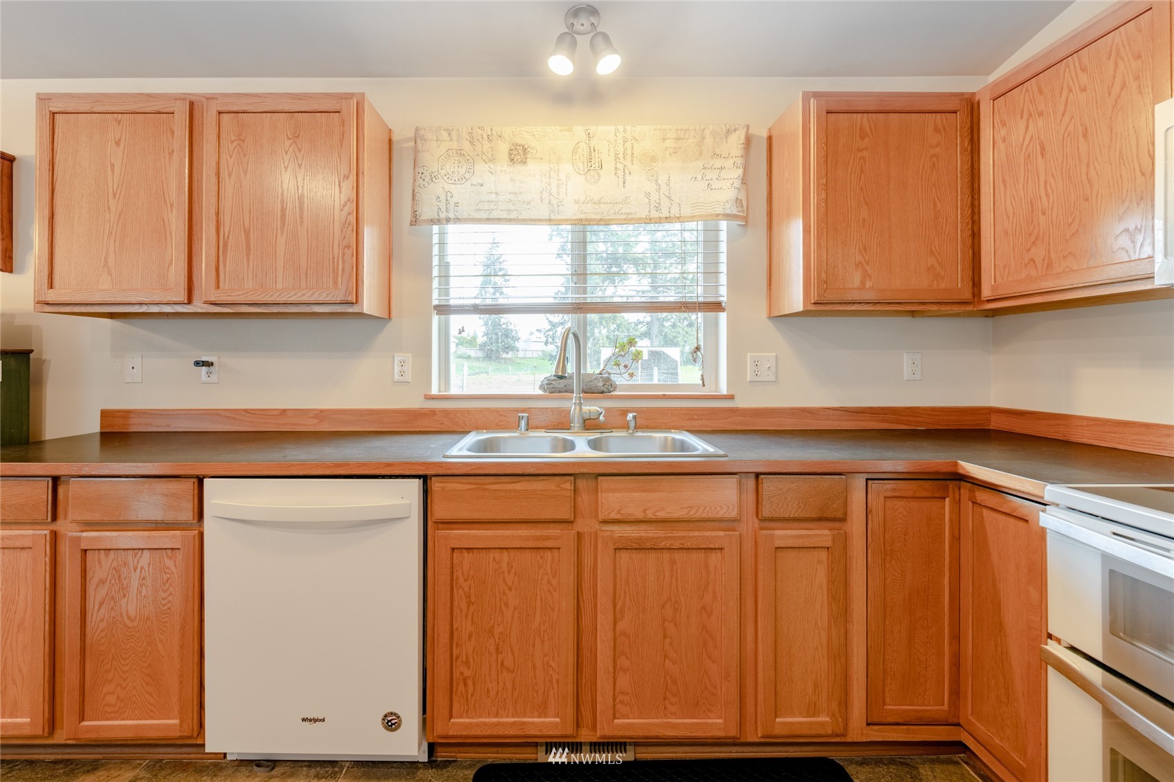 11318 Vail Road Southeast Yelm, WA 98597 - Photo 9 of 30 Gallery Image 9