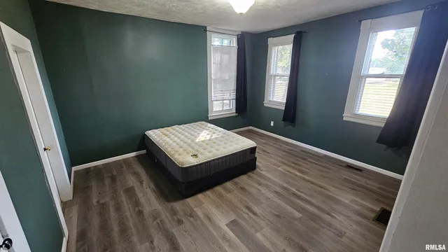 $162,000 | 800 South Main Street, Jacksonville, IL 62650