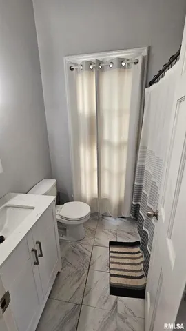 $162,000 | 800 South Main Street, Jacksonville, IL 62650