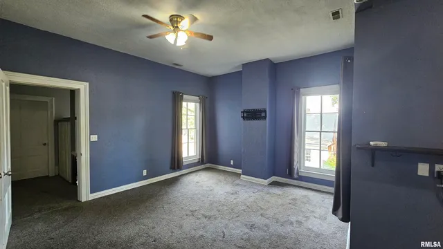 $162,000 | 800 South Main Street, Jacksonville, IL 62650