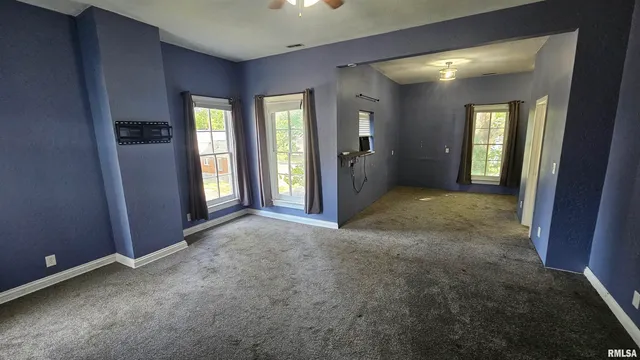 $162,000 | 800 South Main Street, Jacksonville, IL 62650