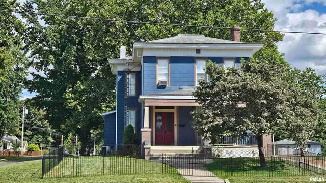 $162,000 | 800 South Main Street, Jacksonville, IL 62650