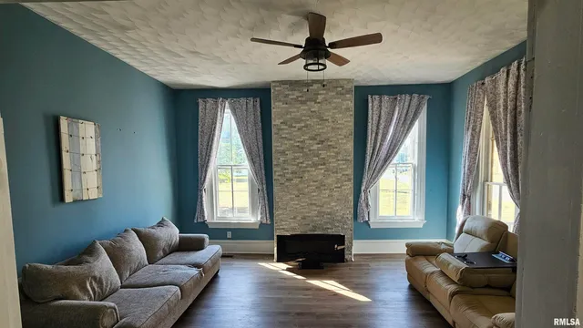 $162,000 | 800 South Main Street, Jacksonville, IL 62650