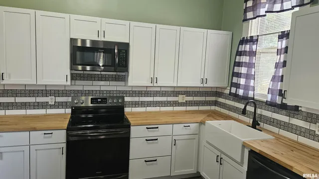 $162,000 | 800 South Main Street, Jacksonville, IL 62650