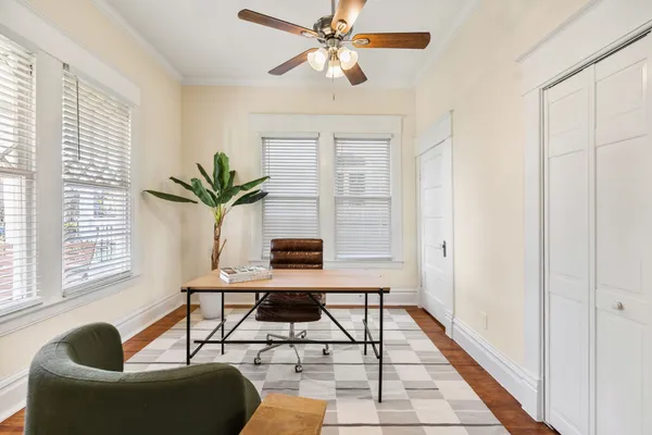 $999,990 | 1847 Cortlandt Street, Houston, TX 77008