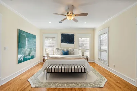 $999,990 | 1847 Cortlandt Street, Houston, TX 77008