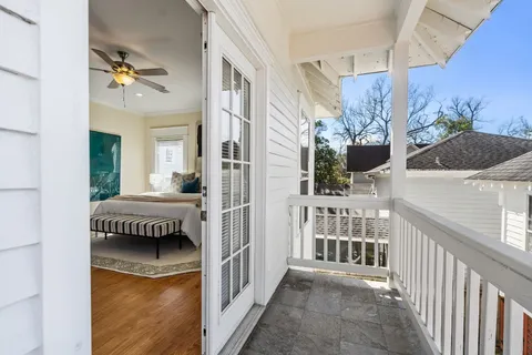 $999,990 | 1847 Cortlandt Street, Houston, TX 77008