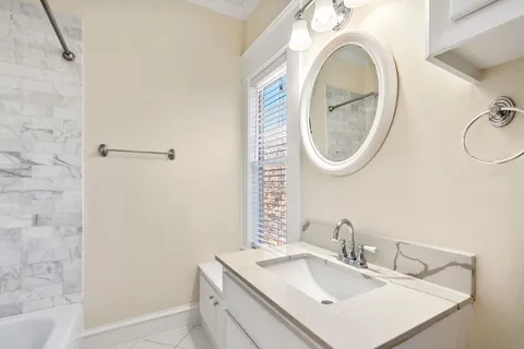 $999,990 | 1847 Cortlandt Street, Houston, TX 77008